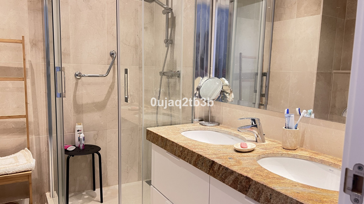 b70ecc77db25cb831e7064be625c3933 - 36