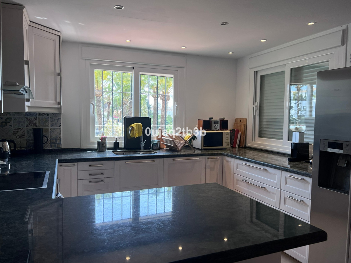 b70ecc77db25cb831e7064be625c3933 - 6