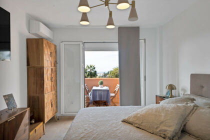 b74ff905f2a3e670f90f5bc22ebbedda - 11