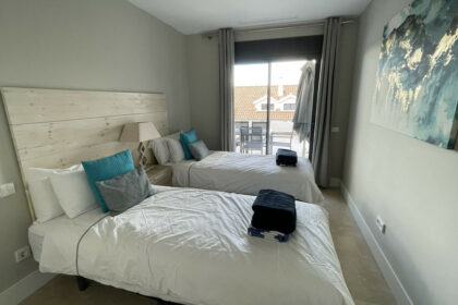 b783dffa4bbffee3e24a27c4b808eea3 - 12