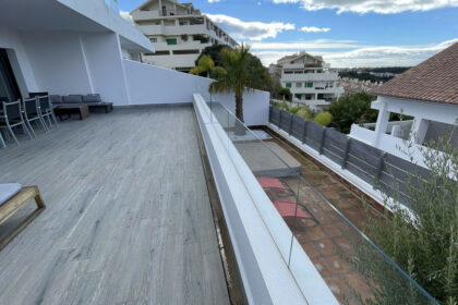 b783dffa4bbffee3e24a27c4b808eea3 - 18