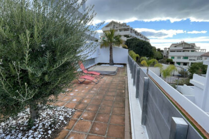 b783dffa4bbffee3e24a27c4b808eea3 - 20