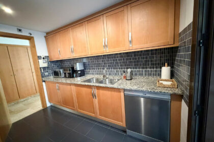 b7cbc79c353671315b2759e65f83a463 - 13