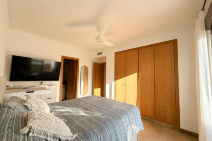 b7cbc79c353671315b2759e65f83a463 - 18