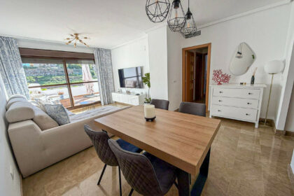 b7cbc79c353671315b2759e65f83a463 - 2