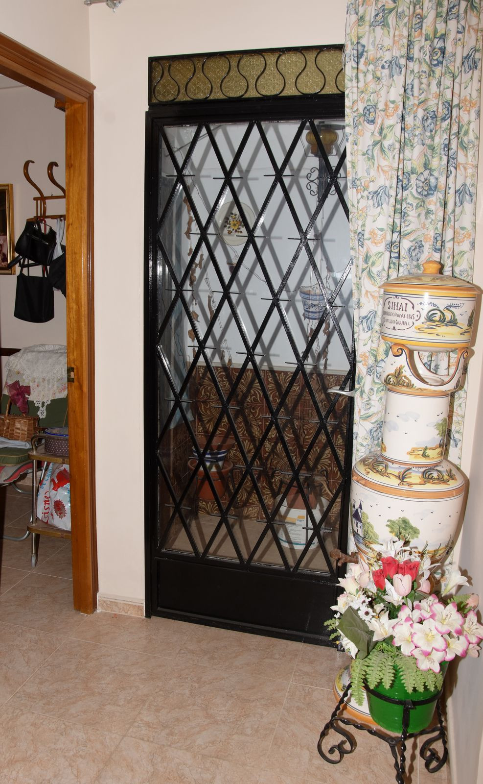 bafa5579b94dda0d11b0b3ff10819a18 - 10