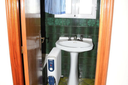 bafa5579b94dda0d11b0b3ff10819a18 - 18