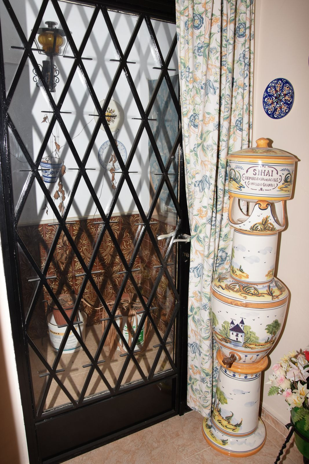 bafa5579b94dda0d11b0b3ff10819a18 - 25