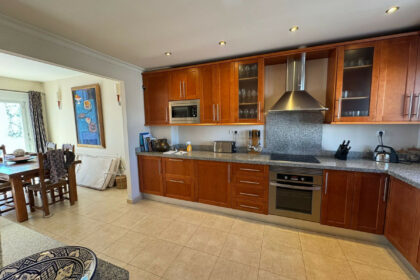 bb52e81028054bdddf36ade4fb6ed7fa - 13