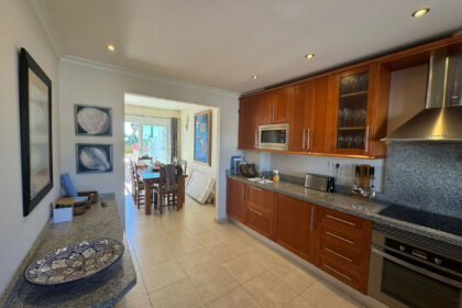 bb52e81028054bdddf36ade4fb6ed7fa - 18