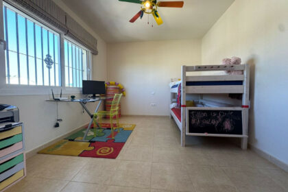 bb52e81028054bdddf36ade4fb6ed7fa - 24