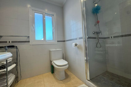 bb52e81028054bdddf36ade4fb6ed7fa - 27