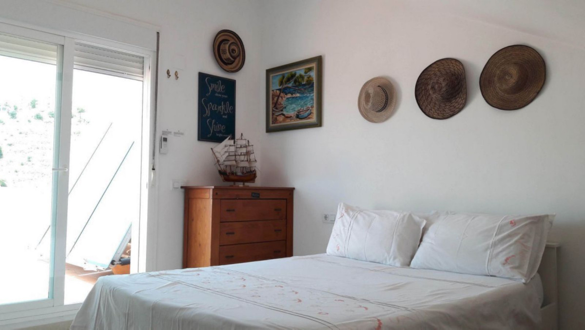 bbc2edcaa6070a3dcc4f42d123e06940 - 15