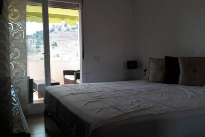 bbc2edcaa6070a3dcc4f42d123e06940 - 19