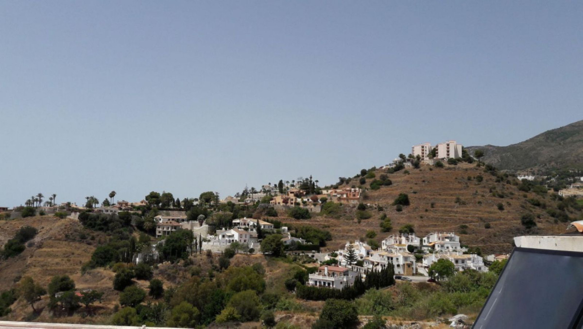 bbc2edcaa6070a3dcc4f42d123e06940 - 31