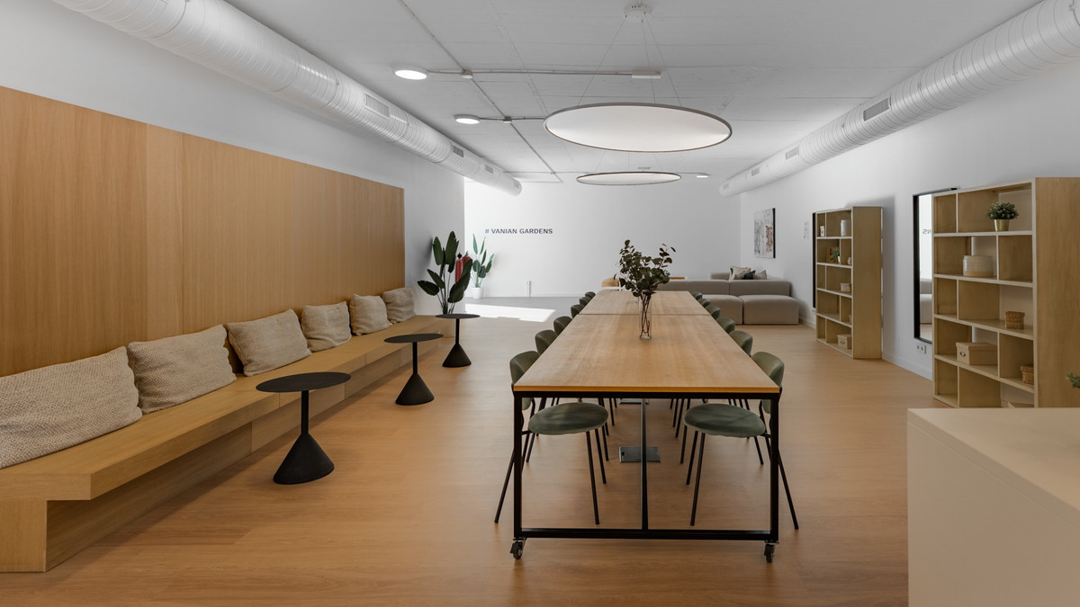 bbea5562479013638e9e11bab8695016 - 24