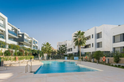 bbea5562479013638e9e11bab8695016 - 25