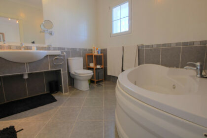 bcc6909f0534db584d278fc59a25f23c - 16