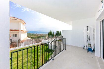 be19c11acd840f6f928317795720c38c - 10