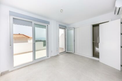 be19c11acd840f6f928317795720c38c - 28