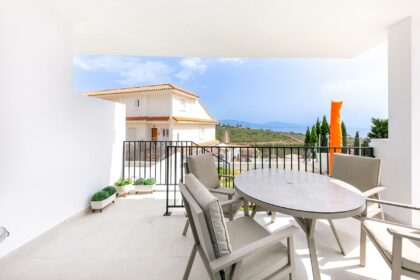 be19c11acd840f6f928317795720c38c - 9