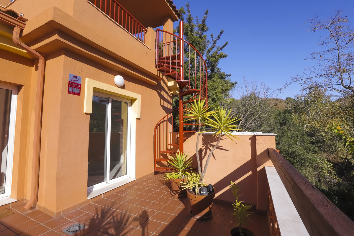 be6b315df1b4d7c550ed9a293b33977a - 18