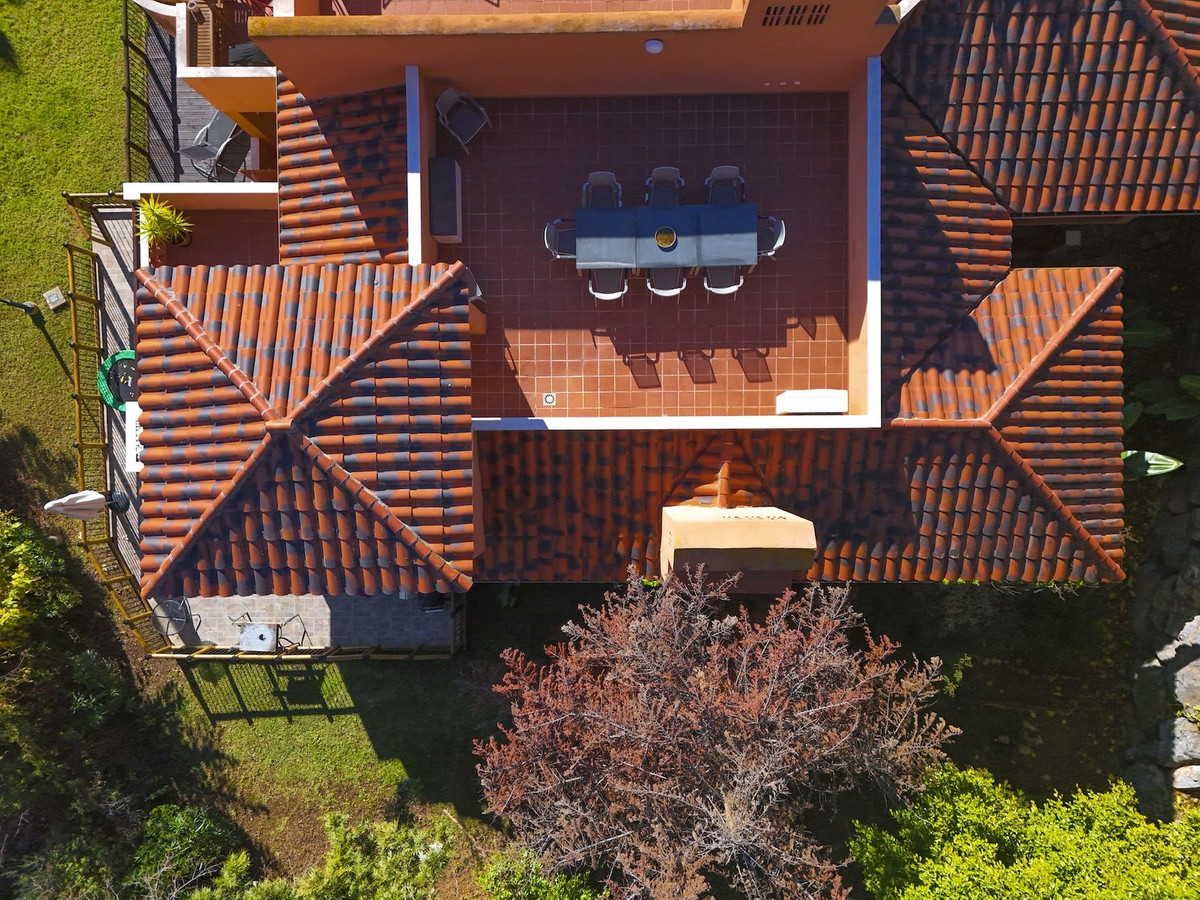 be6b315df1b4d7c550ed9a293b33977a - 26