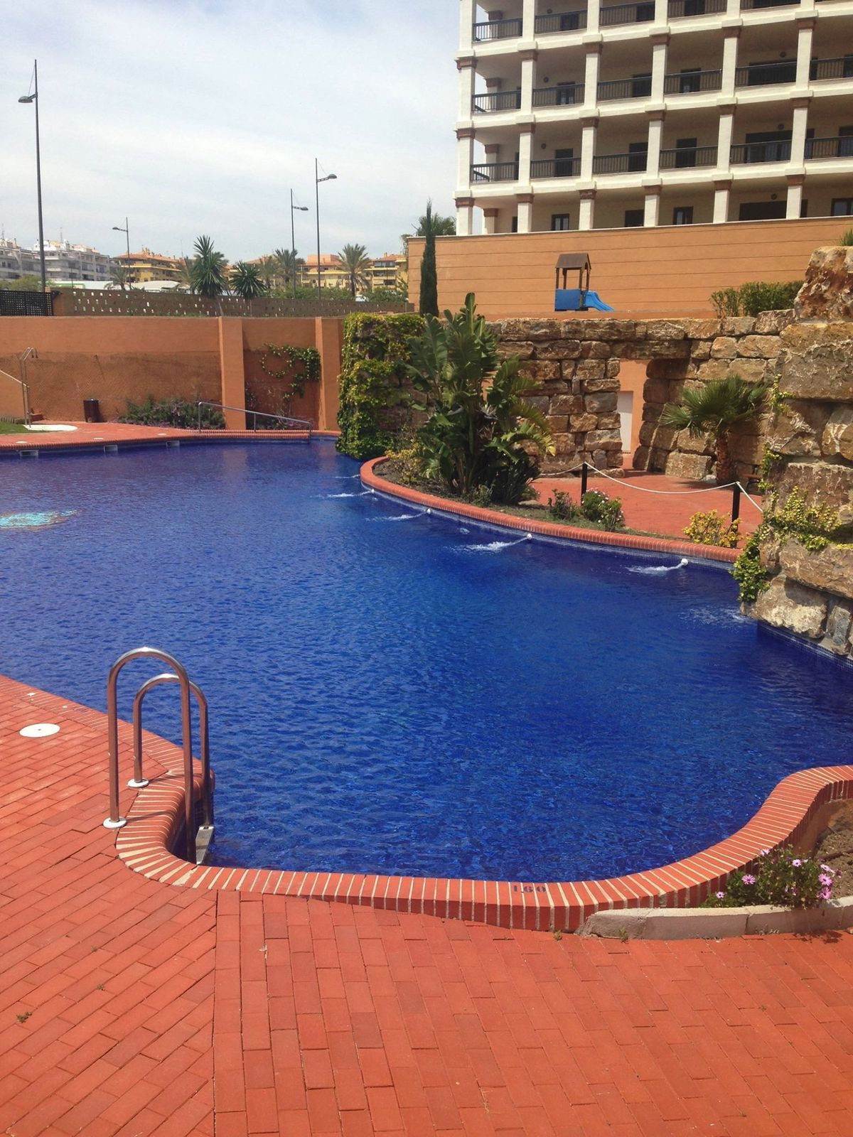 bed8f61aeb9568cae2639e30527eb9de - 19