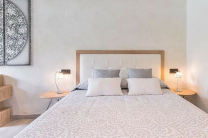 bf3c7d357b0df4130f73d28a55081c12 - 12