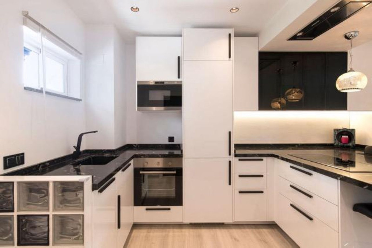 bf3c7d357b0df4130f73d28a55081c12 - 7