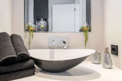 bf3c7d357b0df4130f73d28a55081c12 - 9