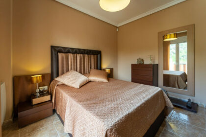 bf5f763bbe95d1625bcb1176233a014b - 24