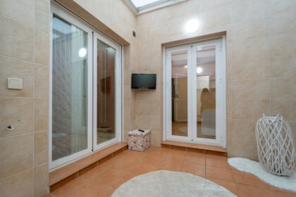 bf5f763bbe95d1625bcb1176233a014b - 33