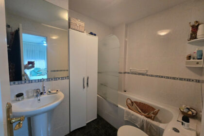 c22fba715831901833c8bf5f2b5bb3c5 - 20