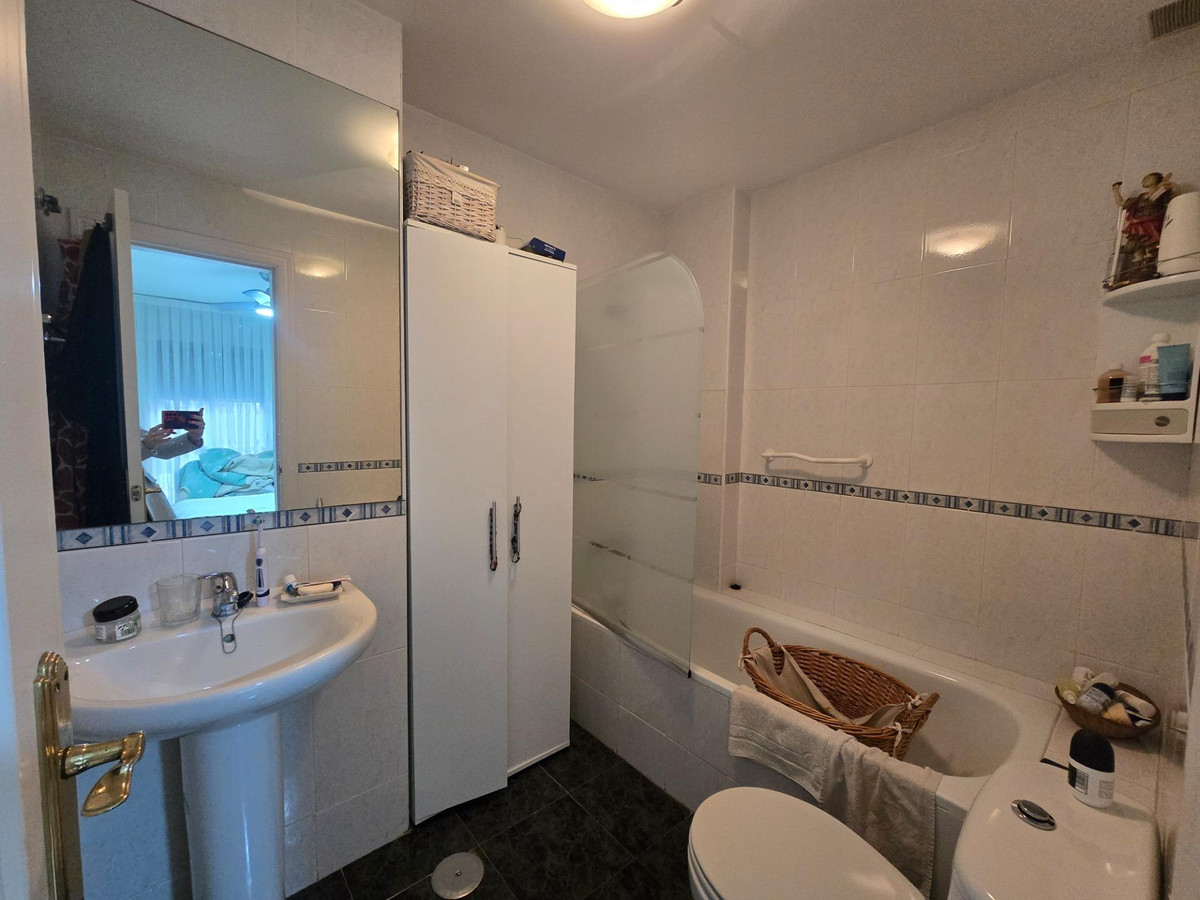 c22fba715831901833c8bf5f2b5bb3c5 - 20