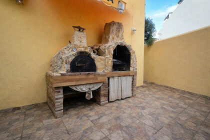 c22fba715831901833c8bf5f2b5bb3c5 - 4