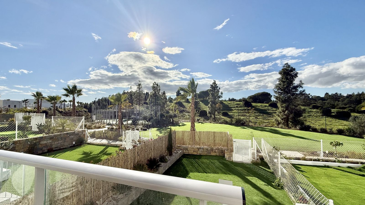 c45ac118627f450efaa2f42e7b9ff401 - 1