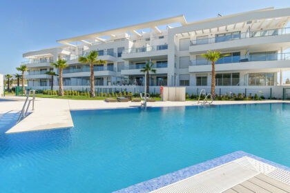 c45ac118627f450efaa2f42e7b9ff401 - 16