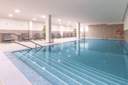 c45ac118627f450efaa2f42e7b9ff401 - 18