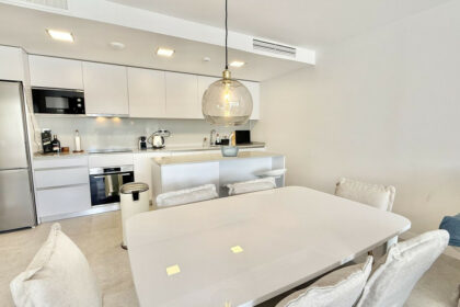 c45ac118627f450efaa2f42e7b9ff401 - 5