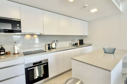 c45ac118627f450efaa2f42e7b9ff401 - 8