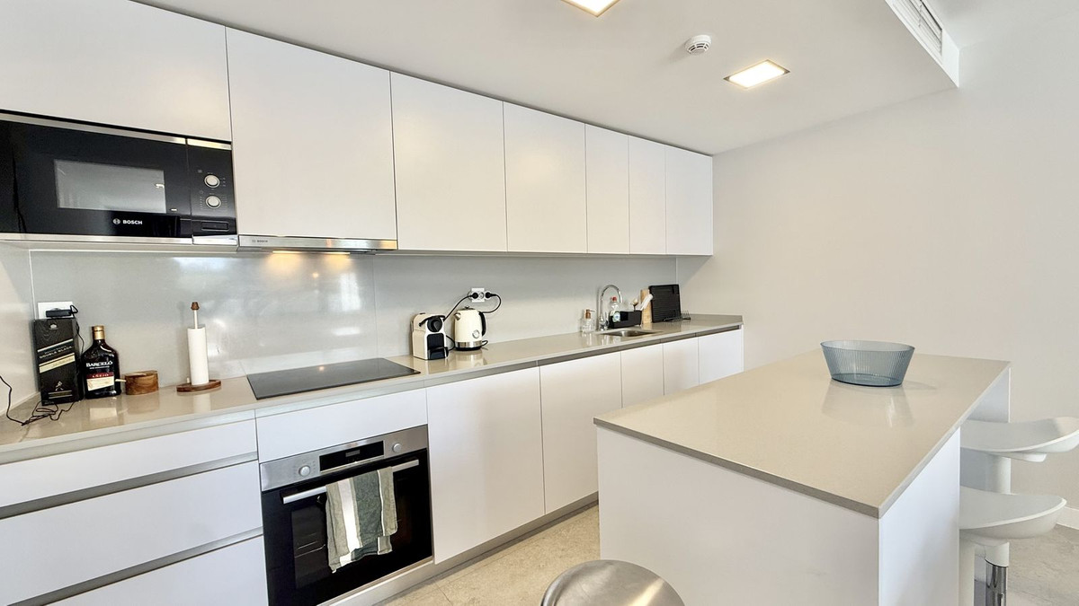 c45ac118627f450efaa2f42e7b9ff401 - 8