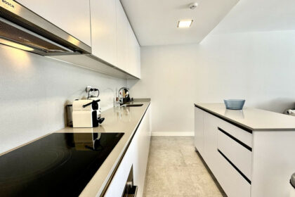 c45ac118627f450efaa2f42e7b9ff401 - 9