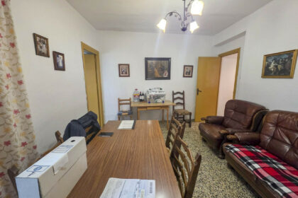 c52bb2eb4f118e00d06896e514ebcff1 - 17