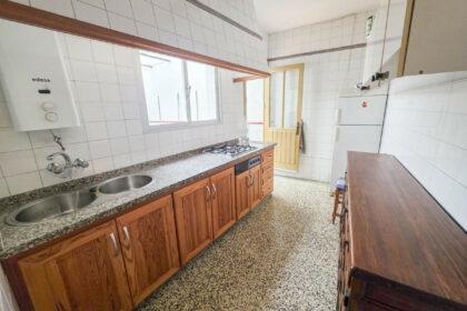 c52bb2eb4f118e00d06896e514ebcff1 - 3