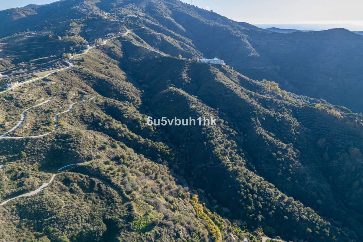 c6e4cc34a829f98b87be5bb14d36d0d5 - 23