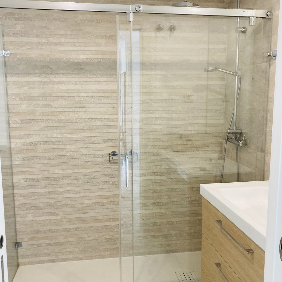 c794cb19fa0ef416f792c84dce5a2384 - 31