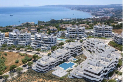 c8fd7c72ab521a077bac34d0331b2c26 - 2