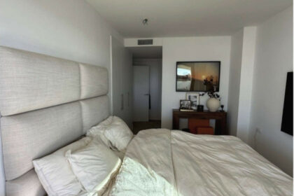 c8fd7c72ab521a077bac34d0331b2c26 - 9