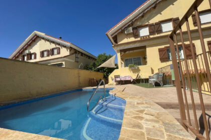 c91da0fc4bfb3f0c1d8037fc4ad4091d - 1